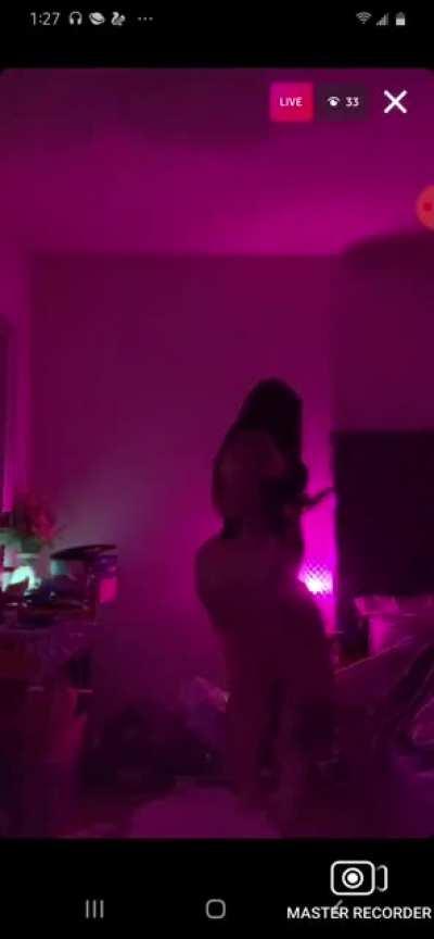 So Juicy 😋🍑💦💦