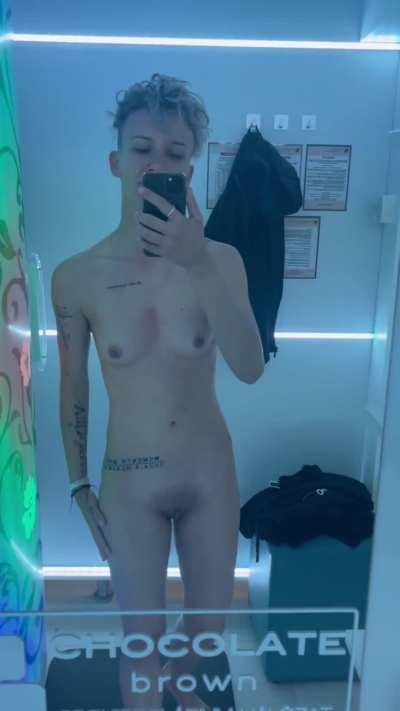 Can you see how it bounces back?