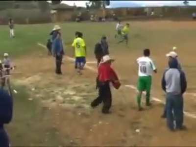 Los hinchas primero.