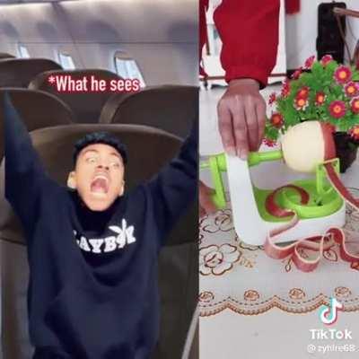 How normal deaf people yawn