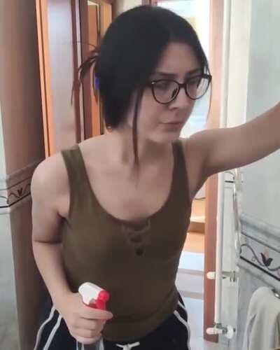 Wipe It Down challenge - Elizabeth cosplay from Bioshock Infinite