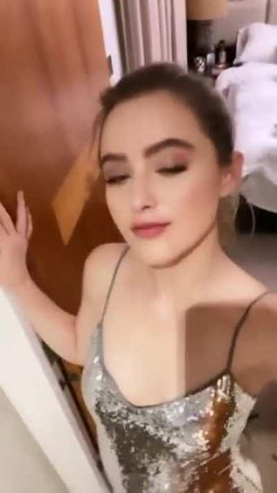 Kathryn Newton: Cute Mode/Babe Mode