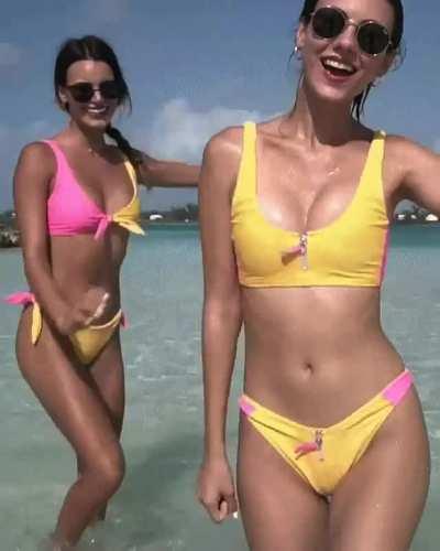 Victoria Justice jiggle