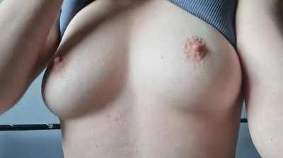 Say yes if you would kiss it ;)