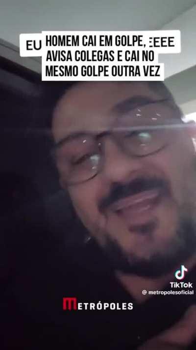 Alguém tem o telefone de uma autopeças aí? hehehe