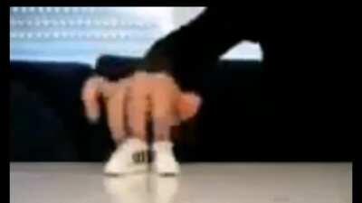 Joder que bien baila 0_o