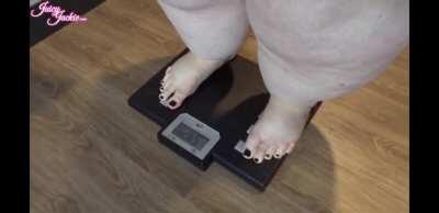 Growing into the hottest blob! Bigger is always better.