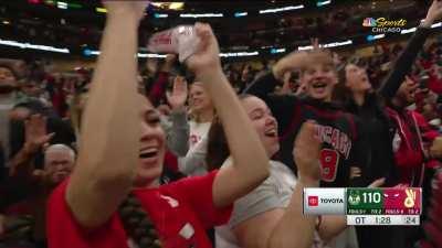 [Highlight] Nikola Vucevic Makes the Clutch 3 to Take the Lead over the Bucks with 90 Seconds Left in OT