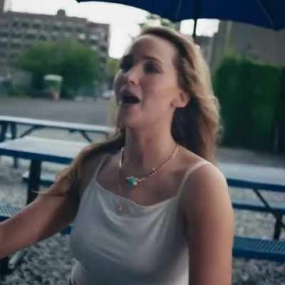 Jennifer Lawrence, hard