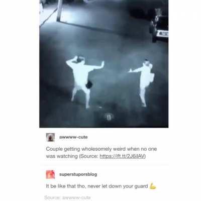 MaN BEatS thE shIt oUt oF wIFe iN tHe sTReeTs foR nO reASon