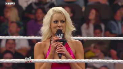 Maryse invades Eve's photoshoot