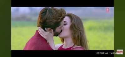 Sana Javed Kiss