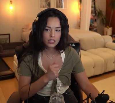 Rae is so pretty 😍