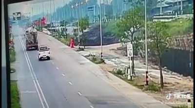 Just another day in Thailand. The magic land of traffic fatalities.