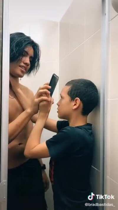 When your gf breaks up with you but you need to keep up the ‘fire’ content - exploit your brother.