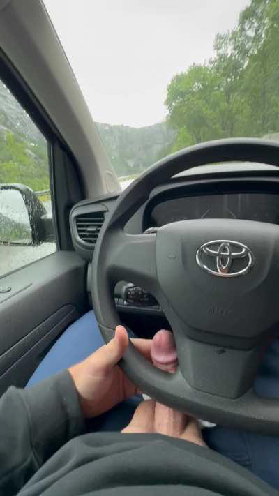 Cumming next to the road! Wanna help me?