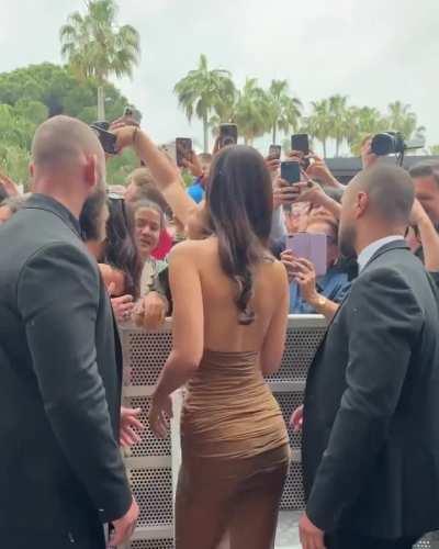 Bella Hadid greats her fans in Cannes 2024