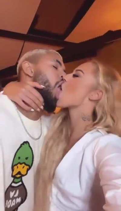 He’s so lucky😭😭