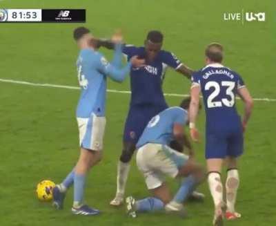 Galladawg letting his nuts hang