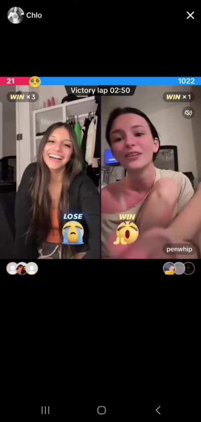 Old live of chloe and her friend I'm sure you've all seen on a few of her lives