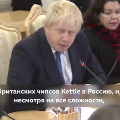 Британская шпилька. Признаки прогресса - это... три сотни Bentley проданых в Россию. Весь мир в голос смеётся над ненасытной роскошью власти и крайней бедностью.