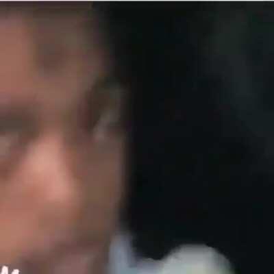 oh shit his eyebrows back