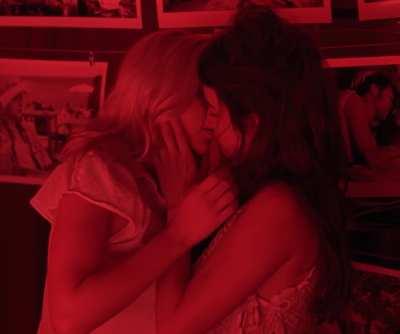 Scarlett Johansson & Penelope Cruz