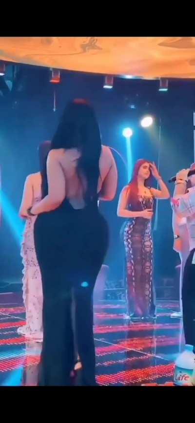 Phatty Iranian ass on the dance floor