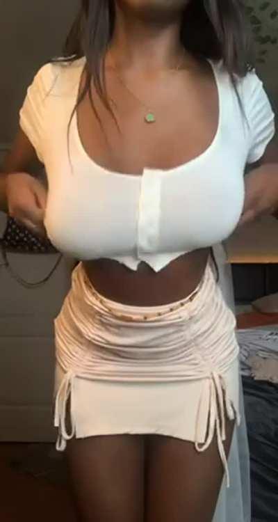 Are you fucking my tits or ass first? 💗