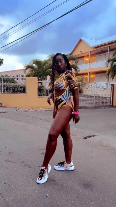 Scarlette Douglas (British TV Presenter)