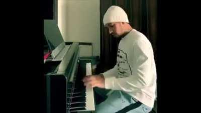 Lewis plays Super Max