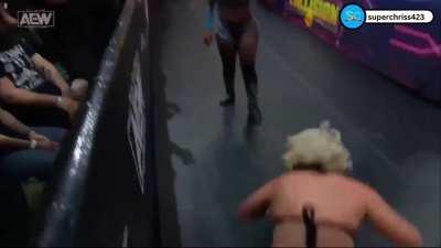 Toni Storm and Kiera Hogan