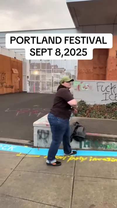 ICE defender tries to pepper spray protestors but is holding it the wrong way round