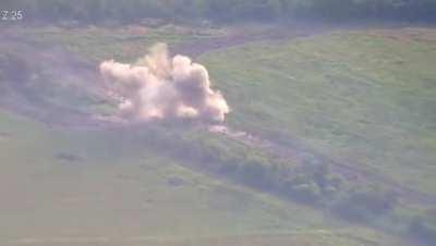 Battle between Leopard 2A6 and two Russian T-80BVs. Both Russian tanks eventually withdraw after one is damaged at distance of 1.5km. Zaporizhzhia oblast, mid June