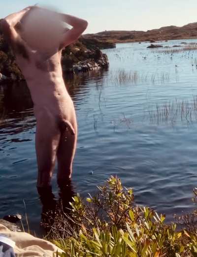 Nothing more refreshing than  a swim in the wild after a long hike! 😌