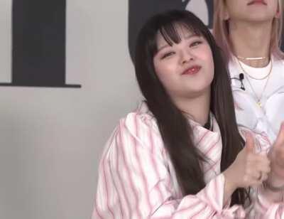 Jeongyeon aegyo
