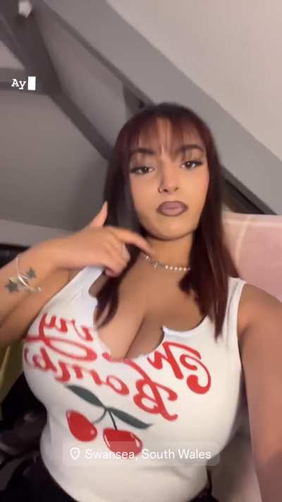 Massive Cannons😍😍