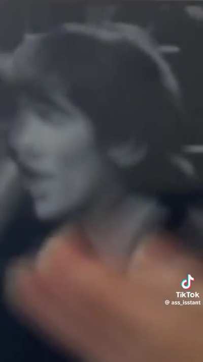 uj/ what the fuck is wrong with some of you 😭😭