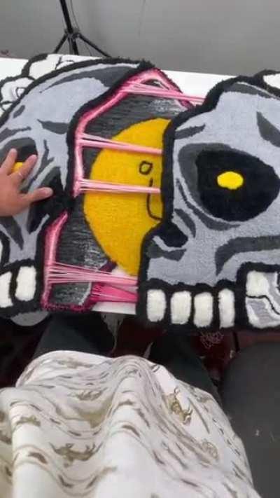 We made a rug that pulls apart