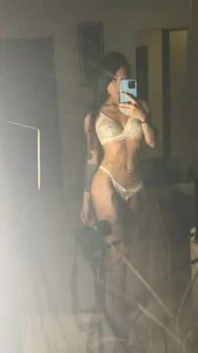 Maria is Online now on CB