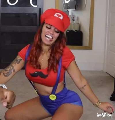 That thang movin back there