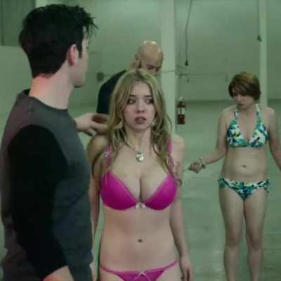 Sydney Sweeney..