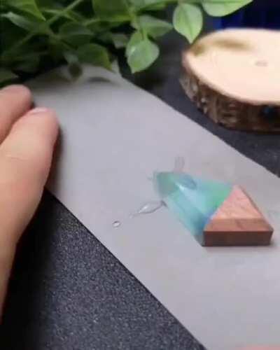 Catch a little aurora in the pendant