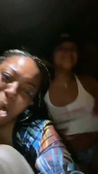 Imagine being that taxi driver 👀