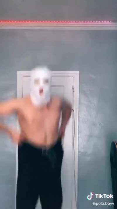 On a scale from 1 to 10 how cringe is this?