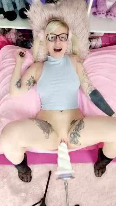 This huge unicorn horn dildo feels amazing! 😍