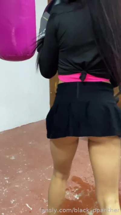 Boxing While Pissing