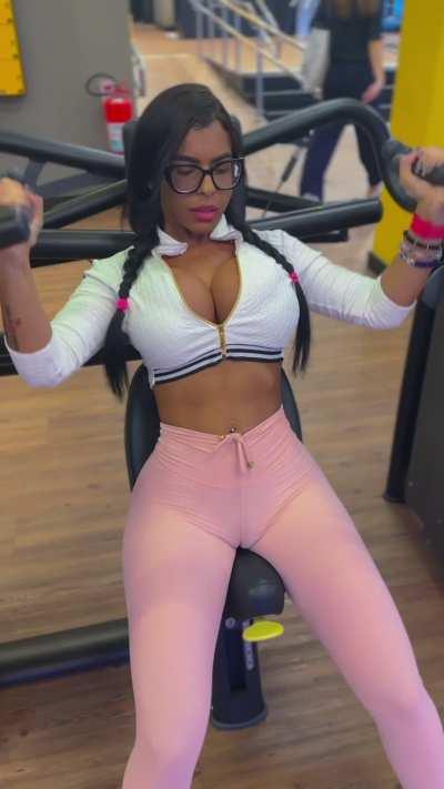 et’s workout together 🤍 [f]