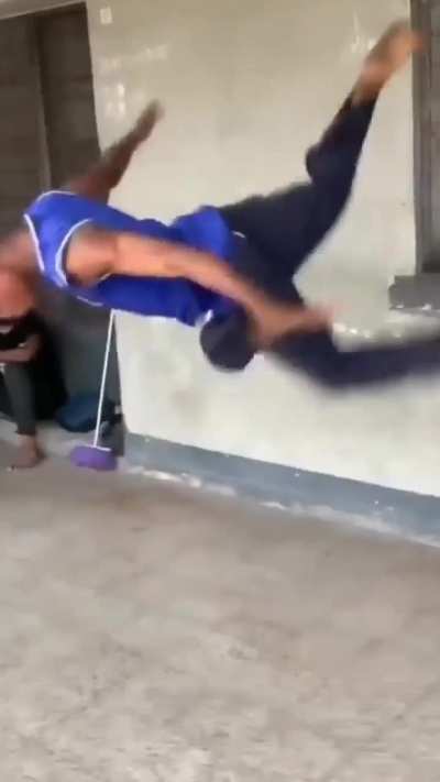 Dude just out here dive flipping