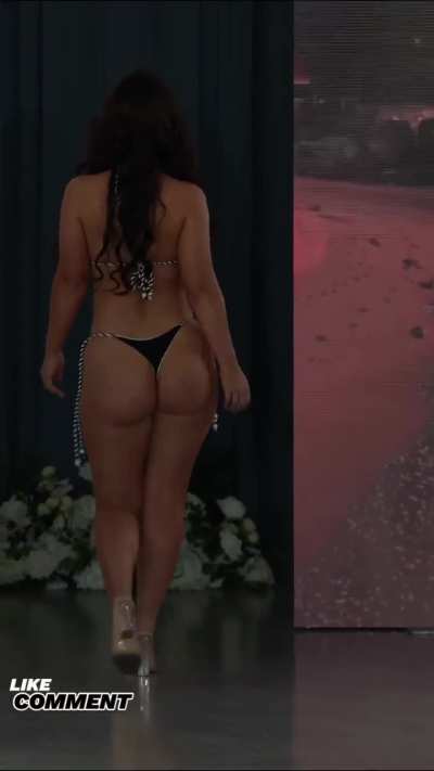 Amber Fields & Jesenia Echeverria